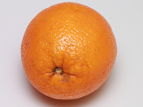 appelsiini on hapokas hedelmä