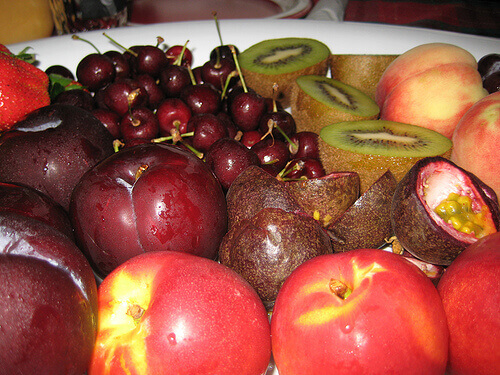Punaiset vähäkalorisimmat hedelmät