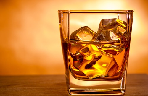 Alkoholin liikakäyttö – mitä aivoille voi tapahtua?