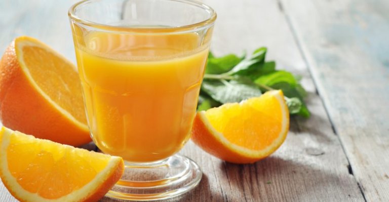 Mitä etuja on appelsiinimehun juomisella