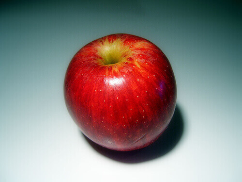 Omena auttaa verisuonten puhdistuksessa.