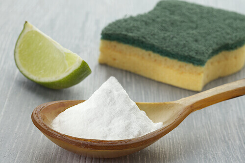 ruokasooda ja lime
