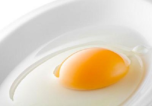 Kananmuna sisältää proteiinia.