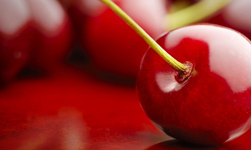 ehkäise nesteen kertyminen ja turvotus syömällä kirsikoita