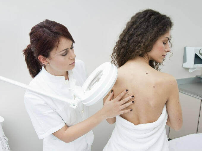 ihotarkastus lääkärillä