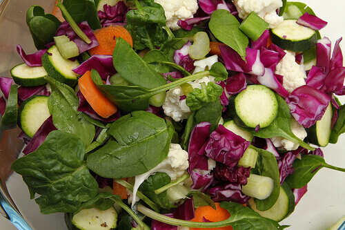 triglyseridien alentaminen salaateilla