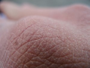 Kauneudenhoitotuotteita yli 40-vuotiaalle iholle