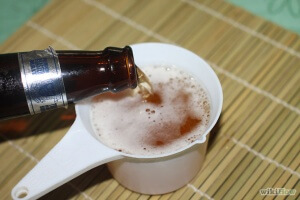 Voit käyttää olutta myös hiustenhoitoon shampoon muodossa.