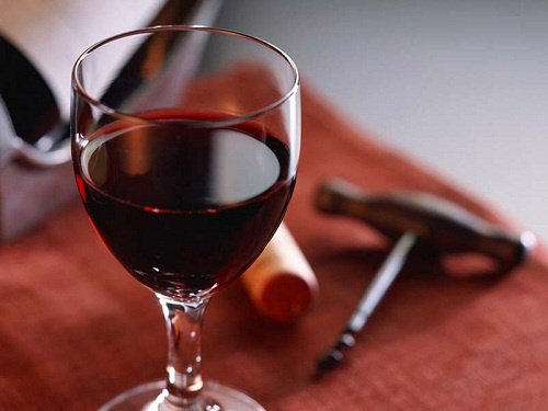 10 punaviinin hyötyä, joita et tiennyt 10 punaviinin hyötyä, joita et tiennyt