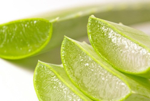 Aloe vera auttaa närästyksen aiheuttamaan polttelun tunteeseen.