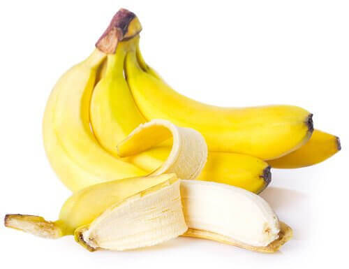 Pidä iho nuorekkaana banaanin avulla - se sisältää runsaasti vitamiineja.