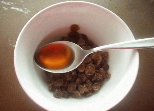 rusinavettä kulhossa