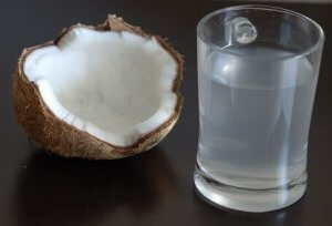 Kookosveden hyödyt ihmisen keholle