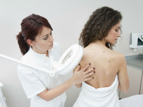 Tarkkaile ihoasi, syntyykö sille uusia luomia.