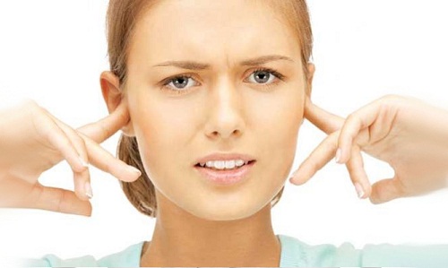 Naisen tinnitus