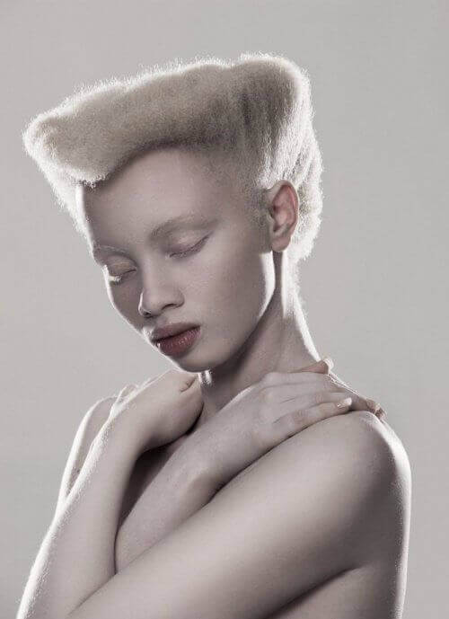 Thando Hopa, albiinomalli