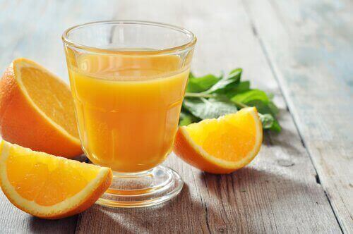 appelsiinimehussa on c-vitamiinia