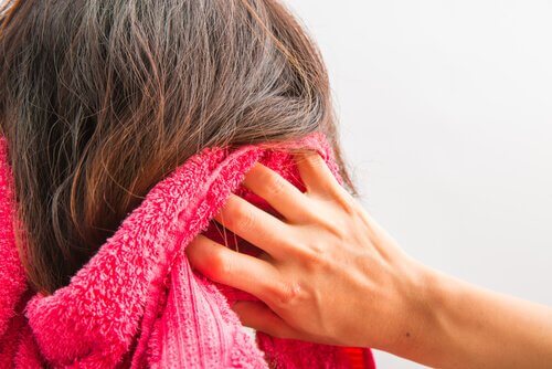 kilpirauhasen toimintahäiriöt aiheuttavat hiustenlähtöä