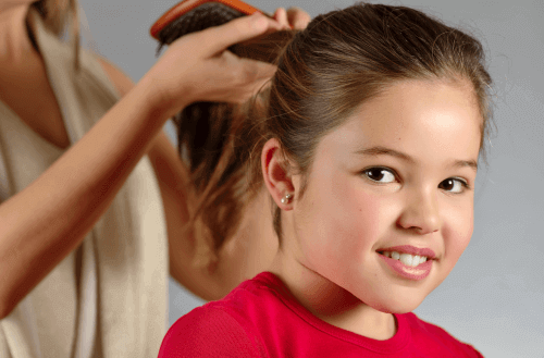 Miten lapsen hiuksia tulisi hoitaa?