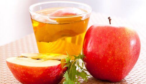 Omenaviinietikka sisältää runsaasti vitamiineja ja mineraaleja.