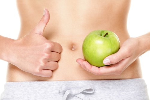 Omenalla on hyviä vaikutuksia vatsan toimintaan.