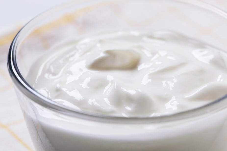 Kotitekoinen jogurtti ei sisällä ylimääräisiä aineita.