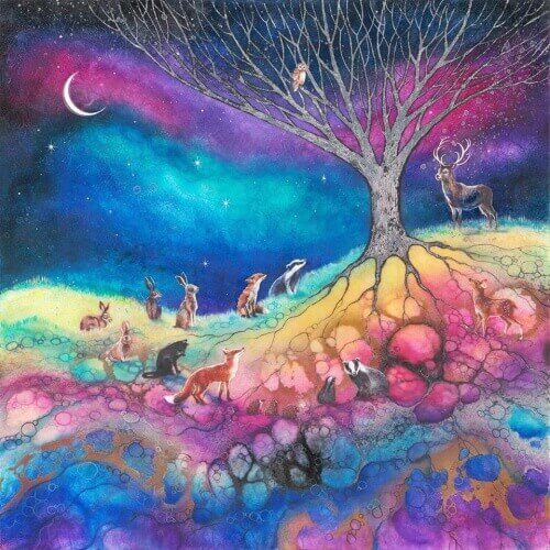 eläimet kerääntyneet puun ympärille