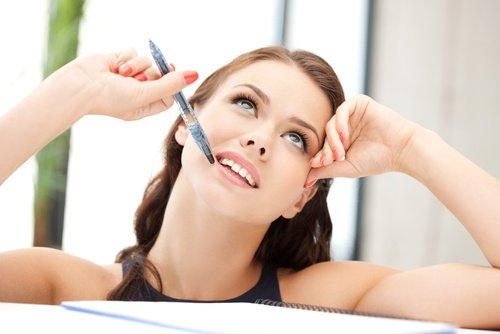 Kun olet vaikkapa pitkään erossa kumppanisrasi, kirjoita hänelle kirje.