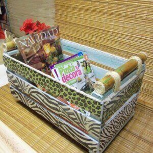 puulaatikot uusiokäytössä; lehtiteline