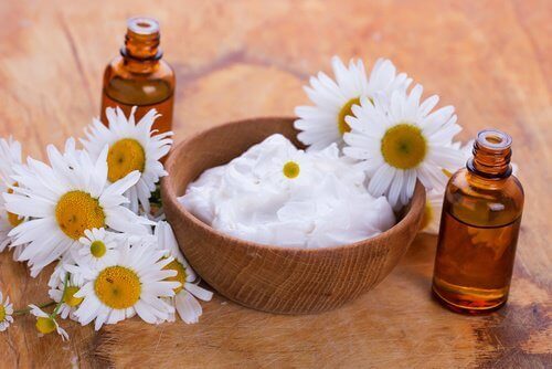 koita vaalentaa ihoa luonnollisella voiteella