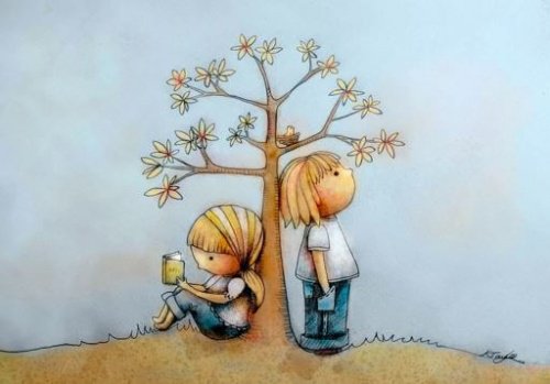 Lapset puun juurella: poika kunnioittaa puuta ja luontoa