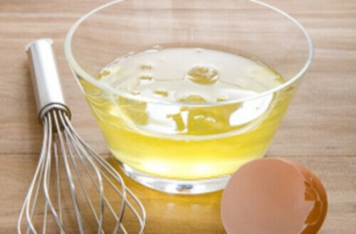 Muokkaa ihoasi munanvalkuaisesta ja appelsiininkuoresta valmistetulla hoidolla.