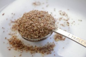 10 syytä syödä pellavansiemeniä