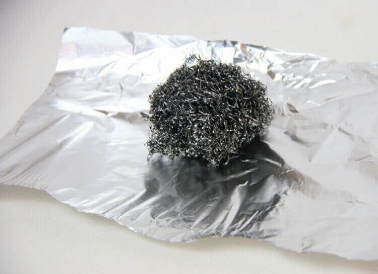 Alumiinifolio ruosteen ehkäisyssä