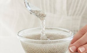 Chia-siemengeelin hyödyt ja kuinka valmistaa sitä
