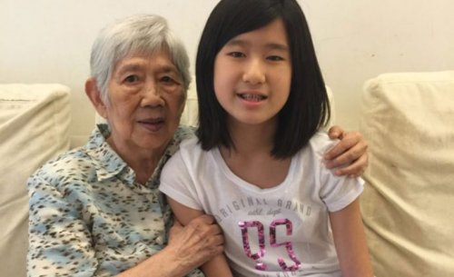 12-vuotias tyttö kehitti puhelinsovelluksen, joka tehostaa Alzheimeria sairastavan isoäidin muistia