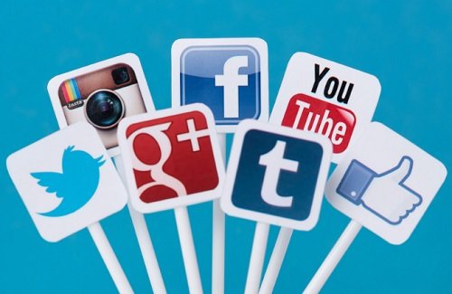 Hyvät käytöstavat on hyvä muistaa myös sosiaalisessa mediassa.