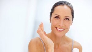 Eroon rypyistä kotitekoisella anti-aging -voiteella