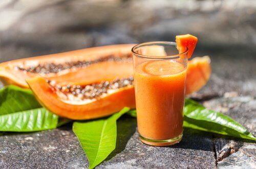 Nauti tätä smoothieta papaijasta - se on hyvin proteiinipitoinen.
