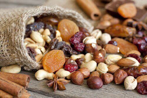 7 syytä syödä enemmän pähkinöitä
