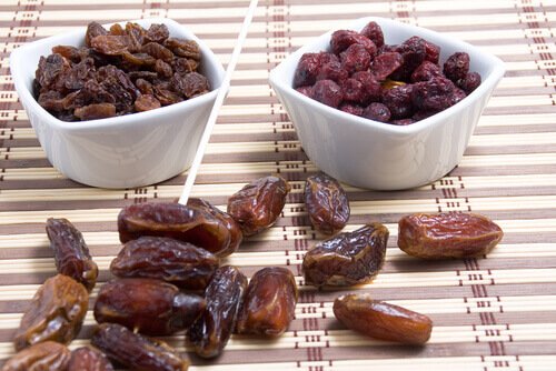 kuivatuissa hedelmissä on runsaasti kaliumia