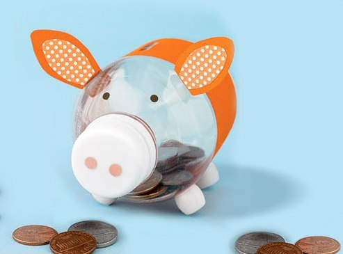 Säästöpossu: hieno idea muovipullojen uusiokäyttöön