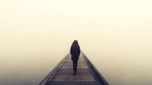 Tietoinen eristäytyminen: mitä sinun täytyy muuttaa?