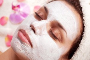 Jogurtti-sitruunanaamio on ällistyttävän tehokas ihohoito