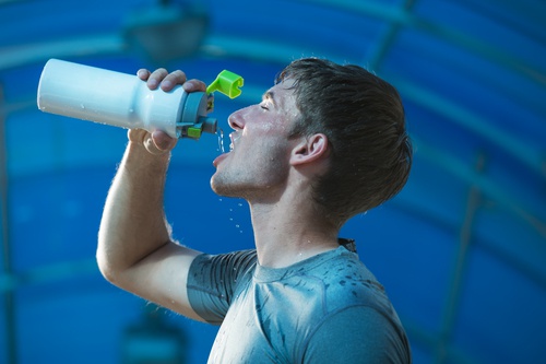 estää lihaskramppeja juo enemmän vettä