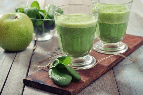 vihreät terveelliset juomat