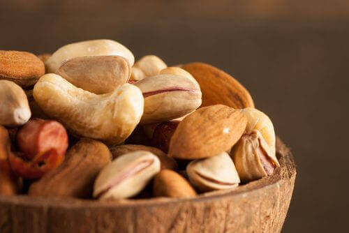 poista energiavaje pähkinöillä