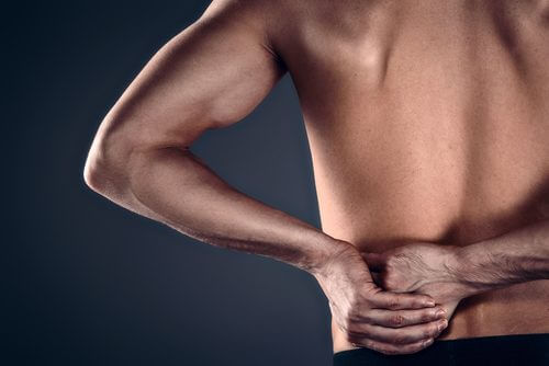 käsivarren venytys selän takana