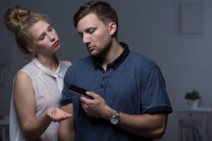 5 käytöstä, jotka ennakoivat suhteen epäonnistumista