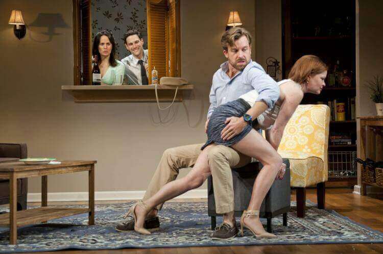 eroottinen piiskaaminen kohtaus televisiosta